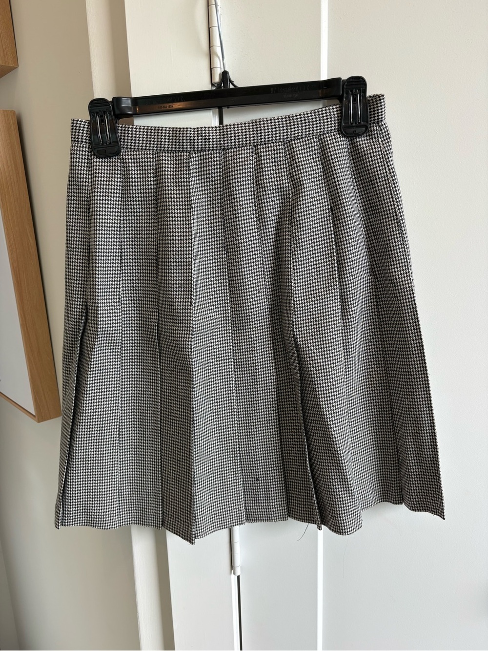 Briggs New York Black & White Houndstooth A-Line Skirt